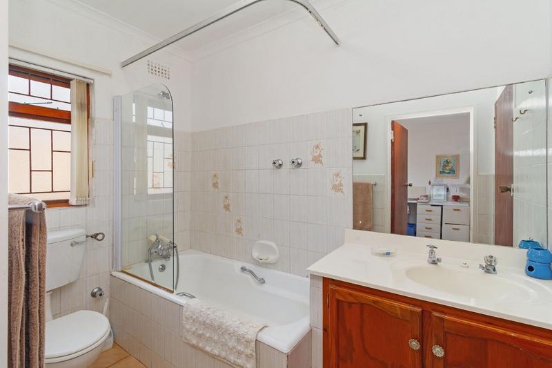 4 Bedroom Property for Sale in Fish Hoek Western Cape